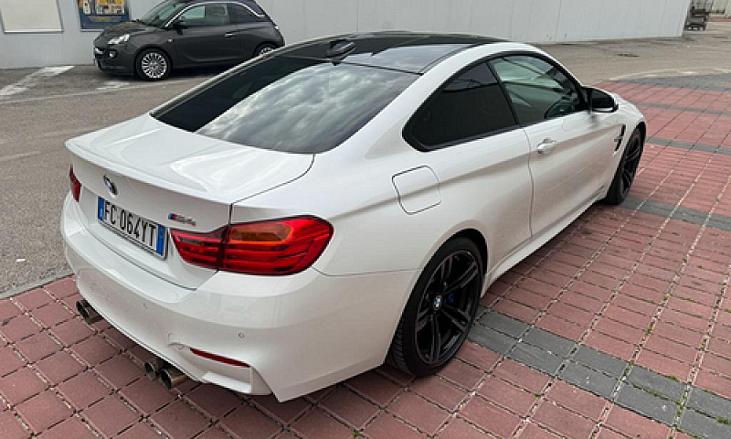 Bmw M4...