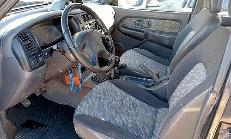 Mitsubishi L200 2.5 ...