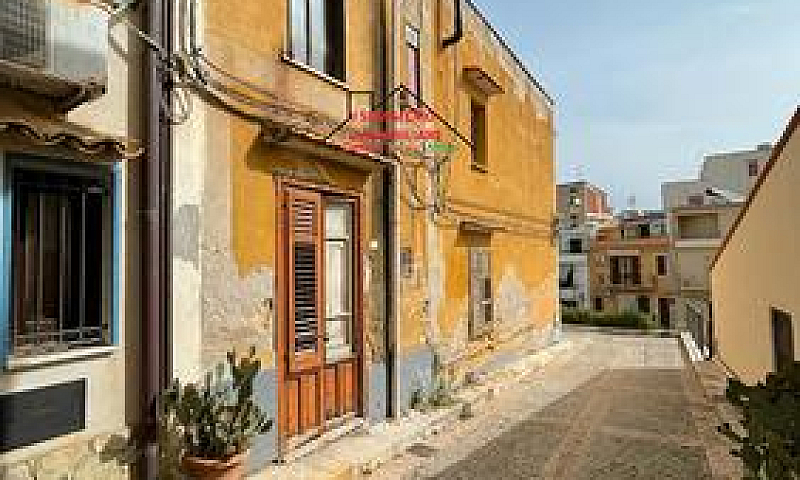 Palazzina A Trappeto...