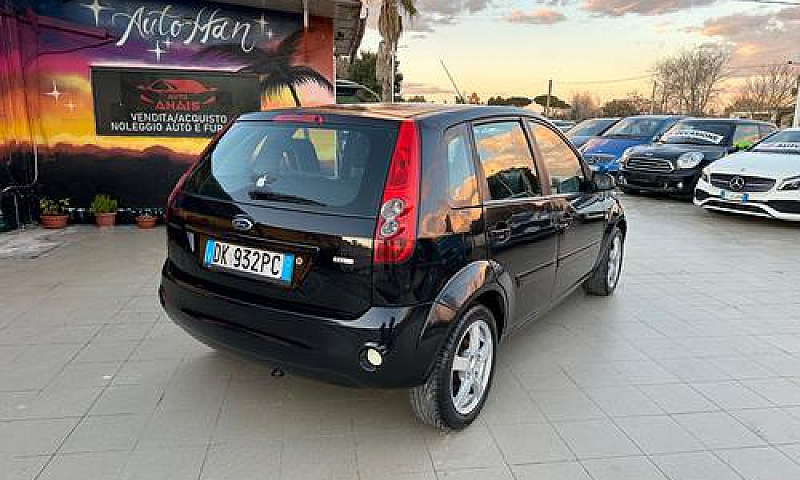 Ford Fiesta 1.4 Tdci...