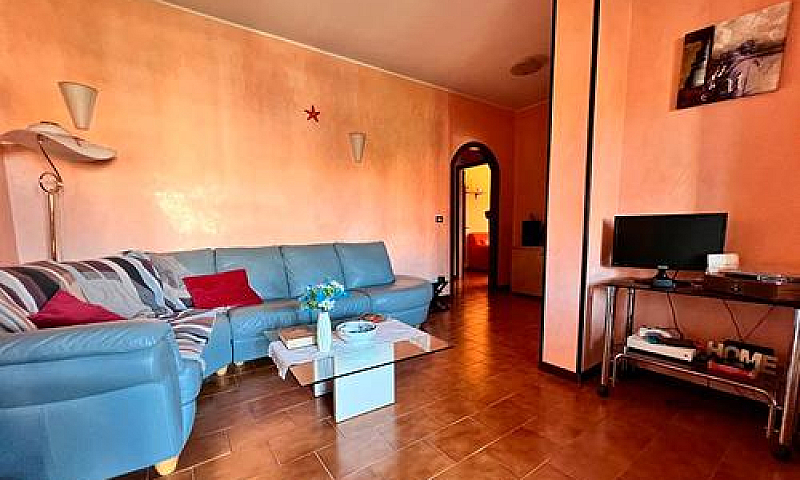 Appartamento Con Box...