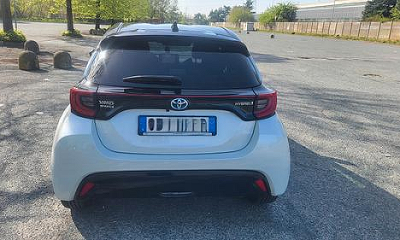 Toyota Yaris Iv 2020...