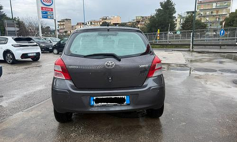 Toyota Yaris 1.0B 20...