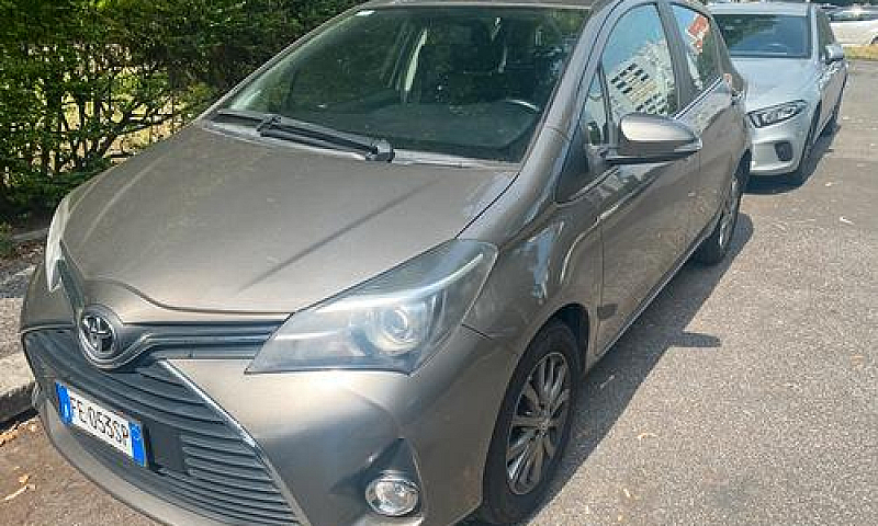 Toyota Yaris 2016...
