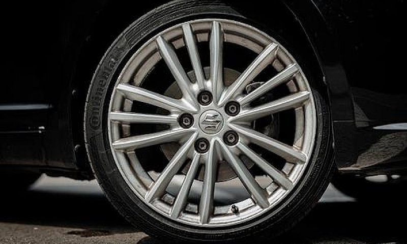 Suzuki Swift Sport 1...