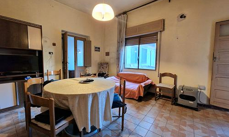 Casa Semindipendente...