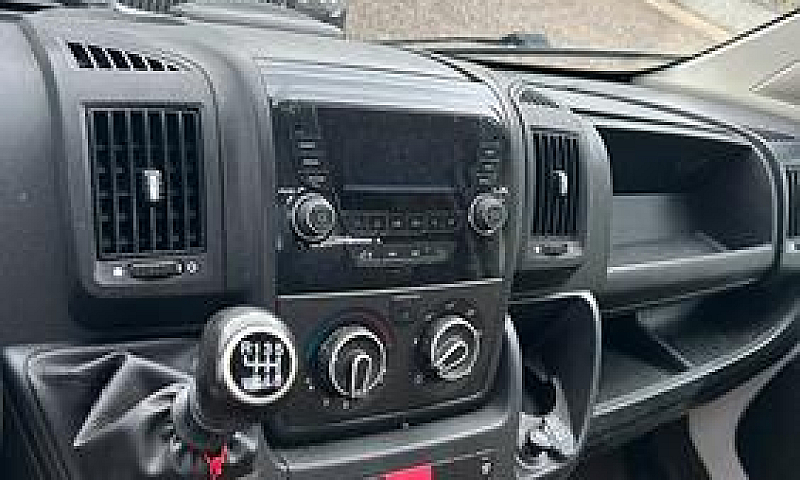 Peugeot Boxer 335 2....