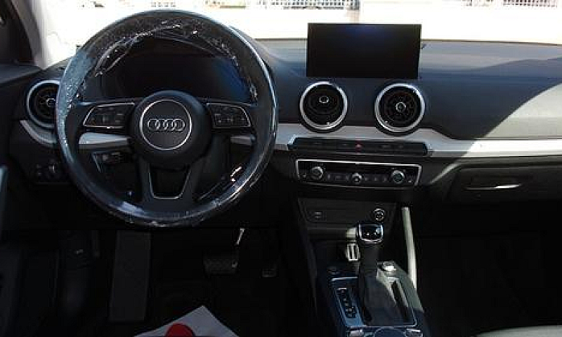 Audi Q2 30 Tdi S Tro...