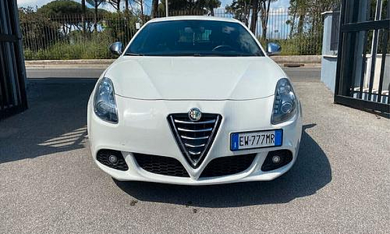 Alfa Romeo Giulietta...