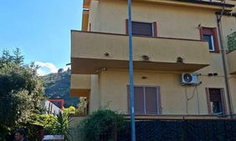 Casa Indipendente...