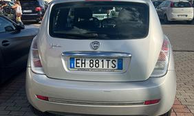Lancia Ypsilon 2ª Se...