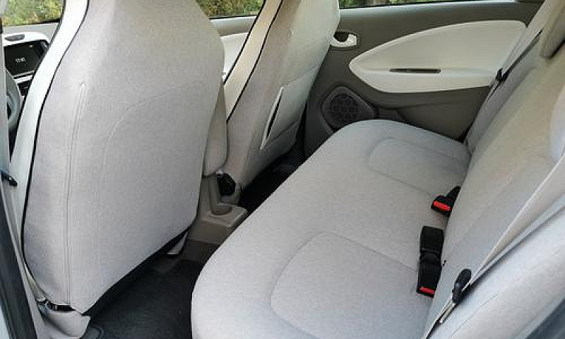 Renault Zoe Zen R240...