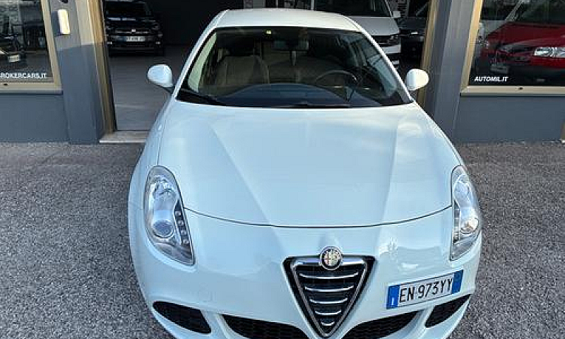 Alfa Romeo Giulietta...