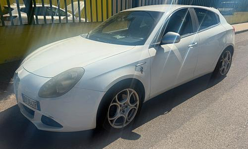 Alfa Romeo Giulietta...