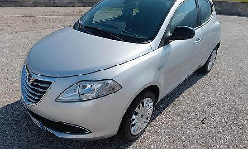 Lancia Ypsilon 1.2 -...