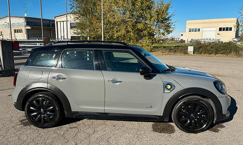 Mini Mini Countryman...