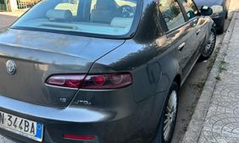 Alfa Romeo 159...