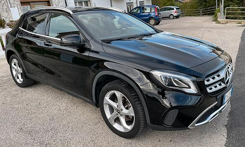 Mercedes Gla 200D Sp...