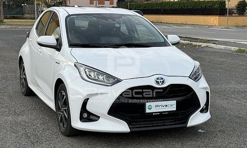 Toyota Yaris 1.5 Hyb...