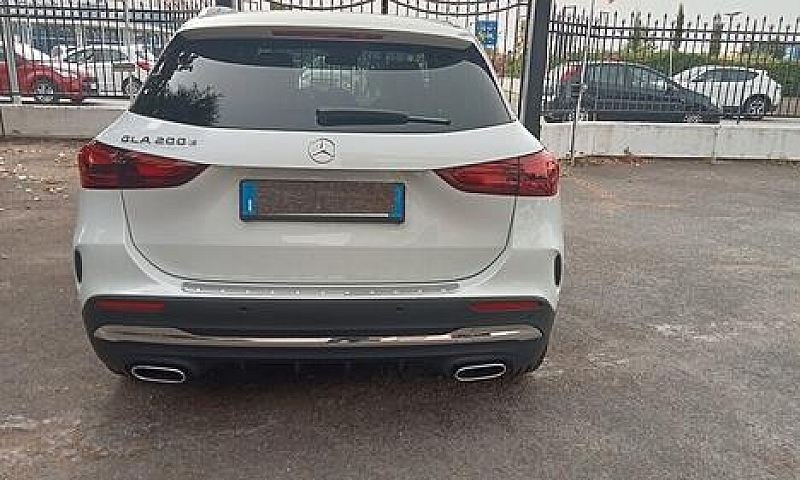 Nuova Gla 200D Aut. ...