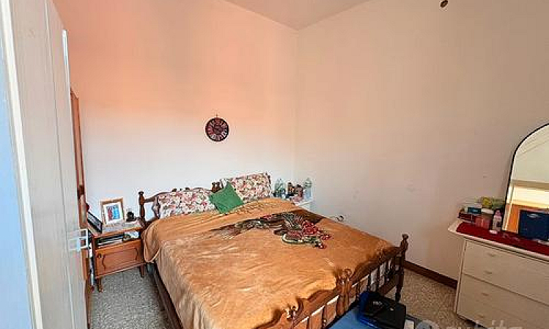 Casa Indipendente Su...