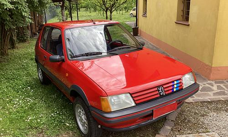 Peugeot 205 950 Look...