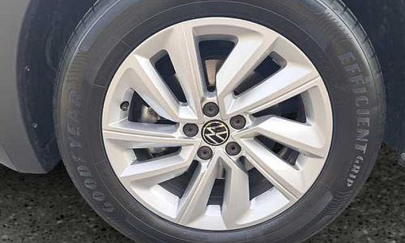 Volkswagen T-Cross 1...