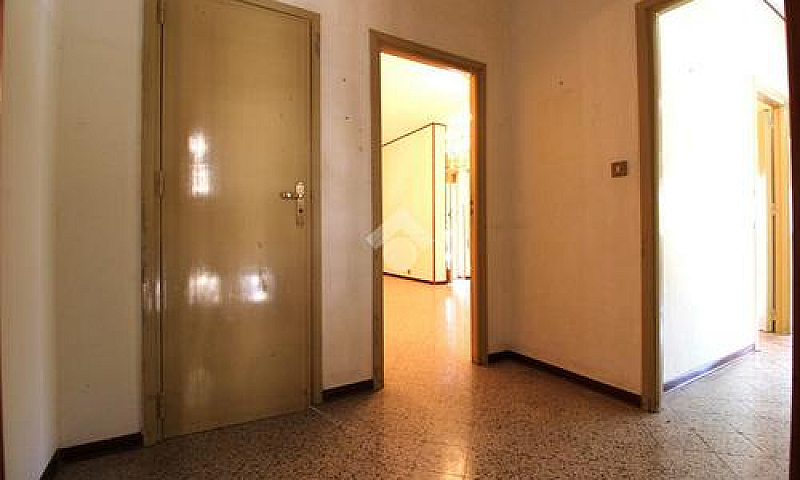 4 Locali A Palermo...