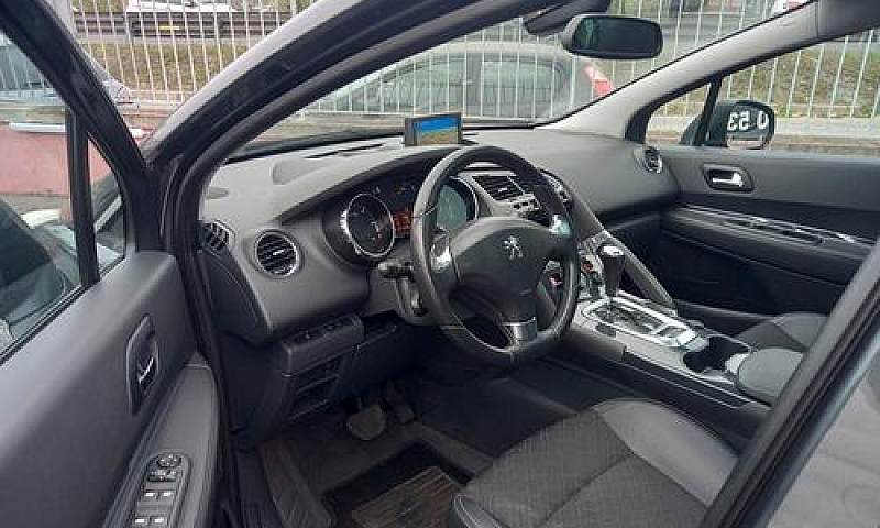 Peugeot 3008 1.6 Hdi...