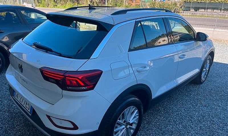 Volkswagen T-Roc 2.0...