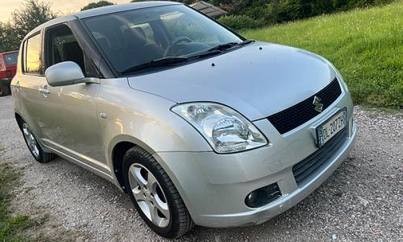 Suzuki Swift 1.3...