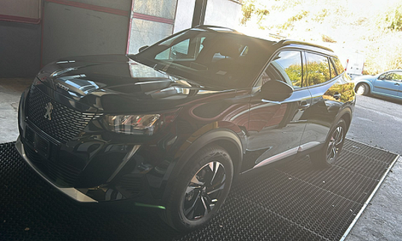 Peugeot 2008...