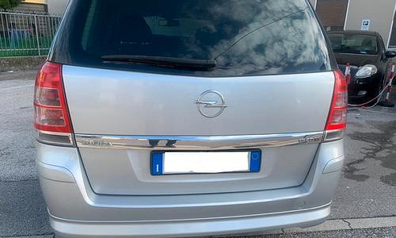 Opel Zafira 1.7 Cdti...