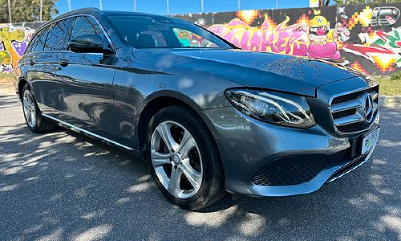 Mercedes-Benz E220 1...