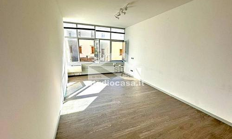 Appartamento Di 51 M...