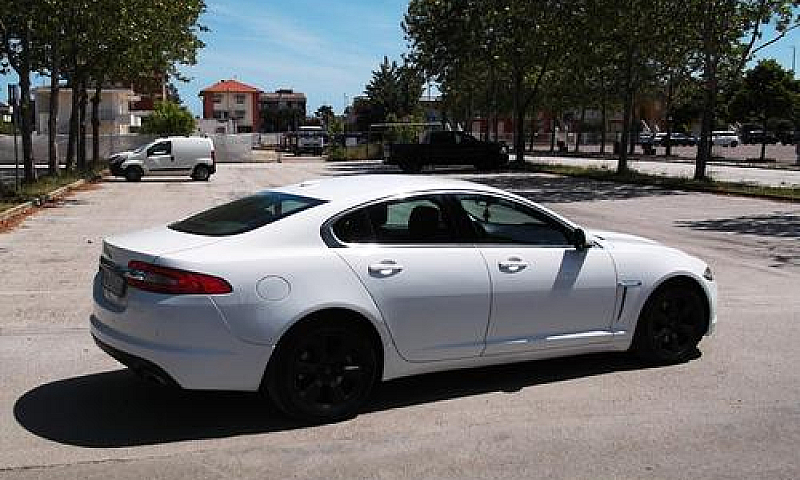 Jaguar Xf 2.2 Cdi Fu...