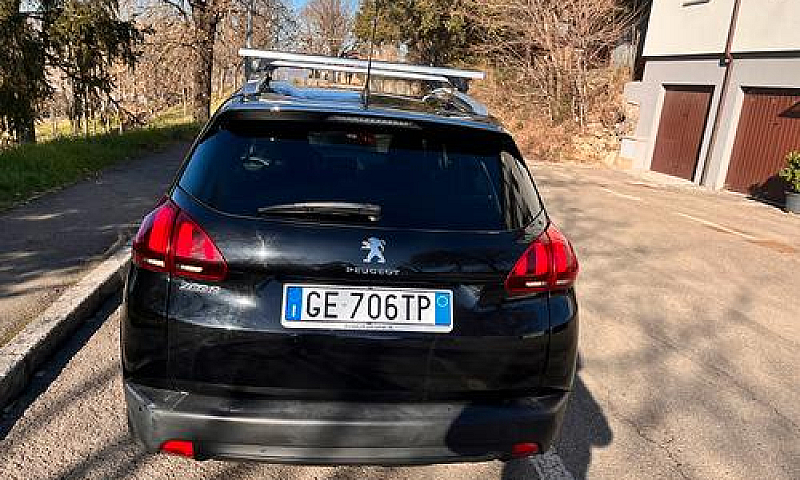 Peugeot 2008...