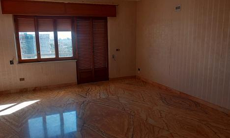 Ampio Appartamento P...