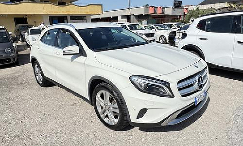 Mercedes-Benz Gla 20...