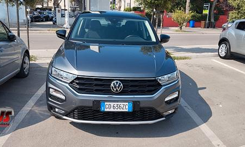 Volkswagen T-Roc 1.0...