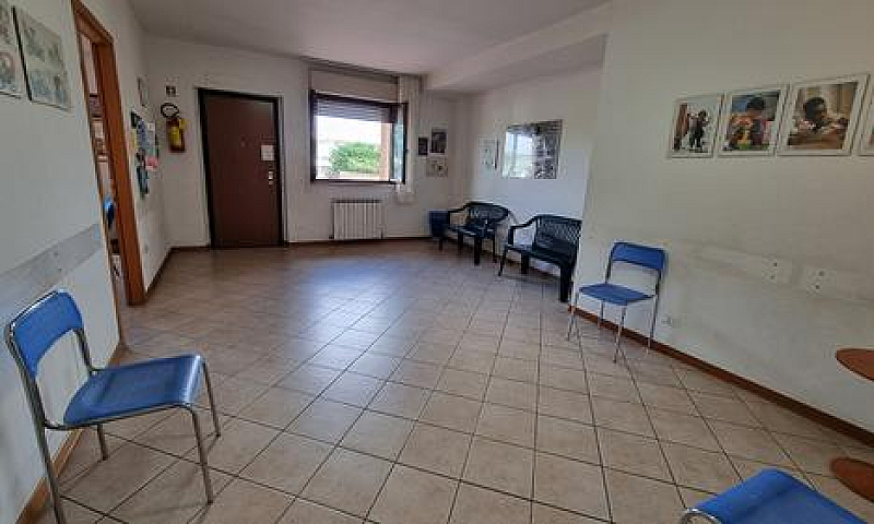 Bilocale, Ingresso I...