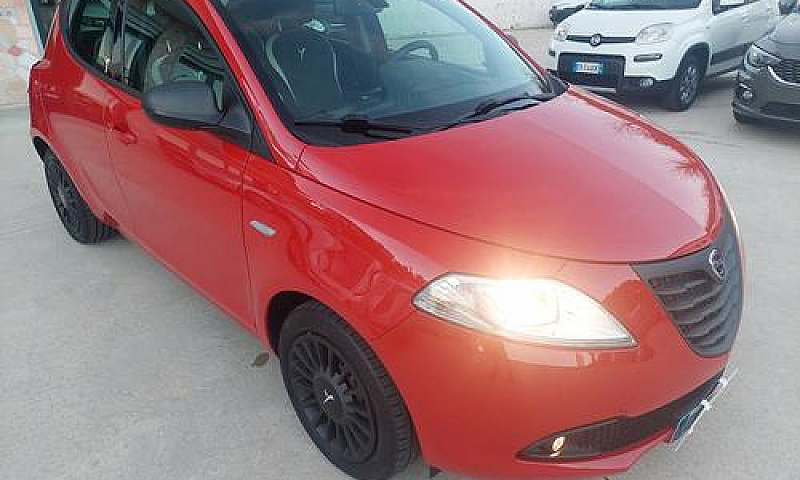 Lancia Ypsilon 1.3 M...