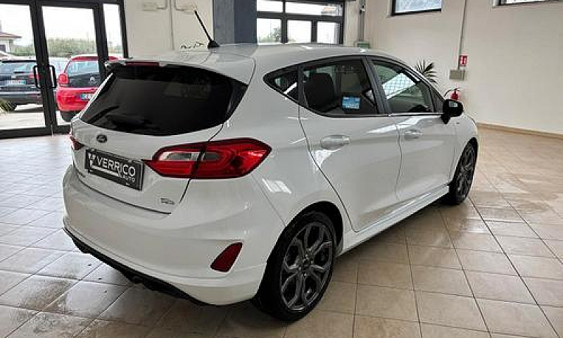 Ford Fiesta 1.1 85 C...