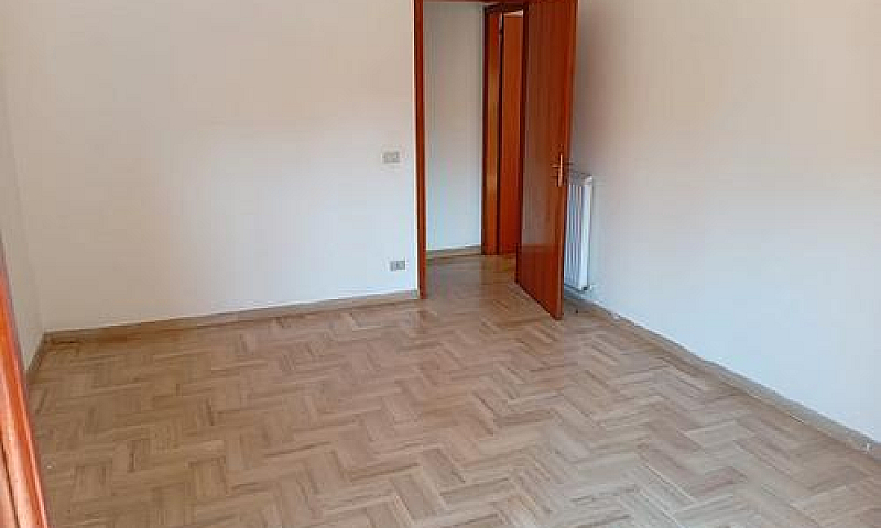 Ampio Appartamento C...