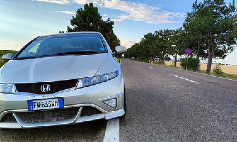 Honda Civic 1.8...