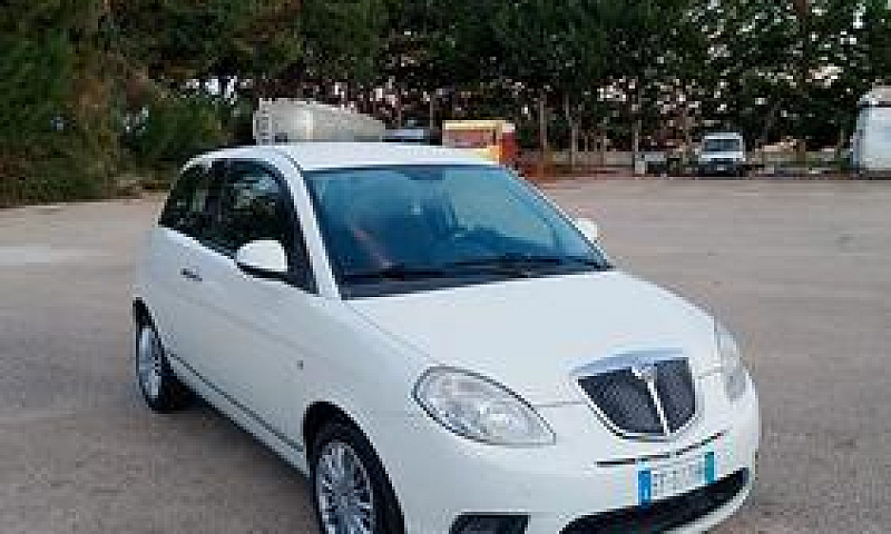 Lancia Ypsilon 1.3 M...