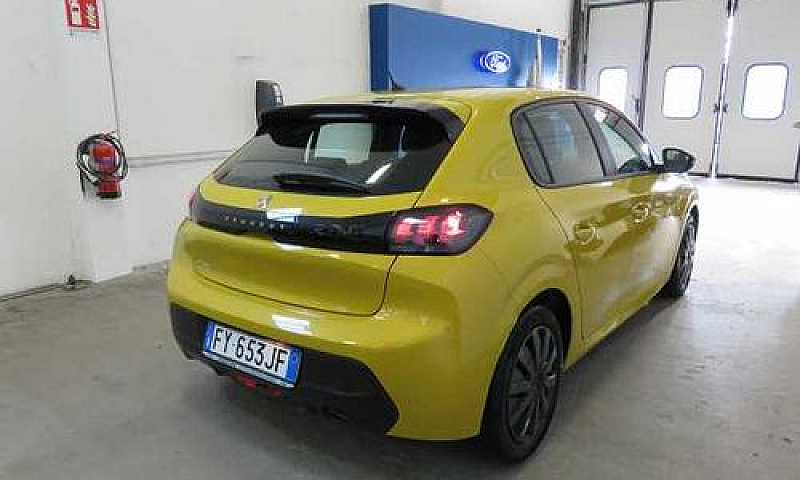 Peugeot 208 Puretech...