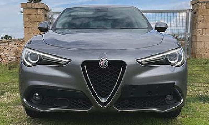 Alfa Romeo Stelvio 2...