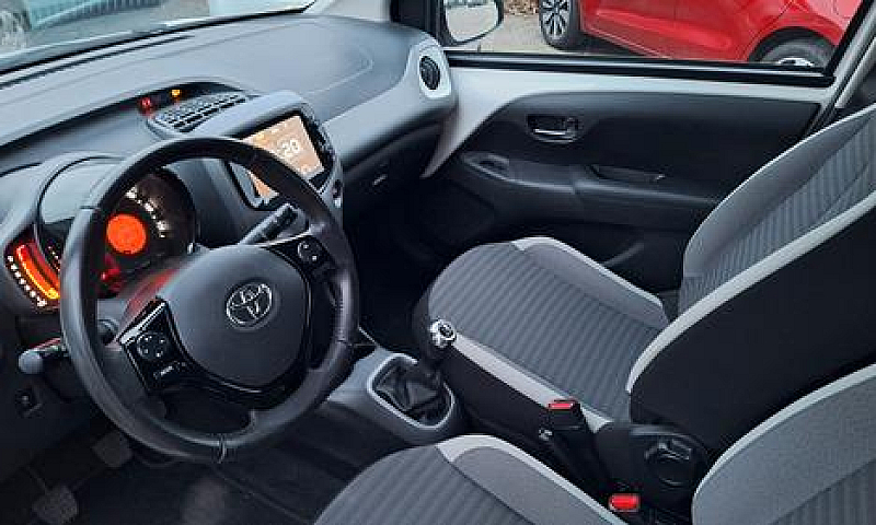 Toyota Aygo 1.0 5 Po...