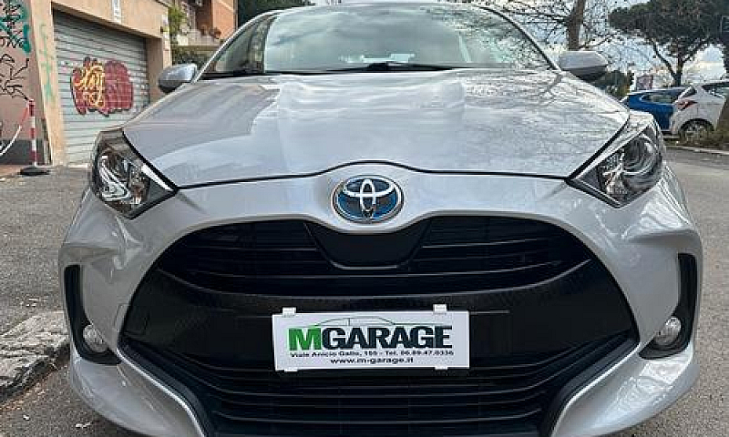 Toyota Yaris 1.5 Hyb...